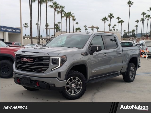 2024 GMC Sierra 1500 AT4's photo