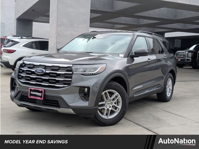 2025 Ford Explorer Active's photo