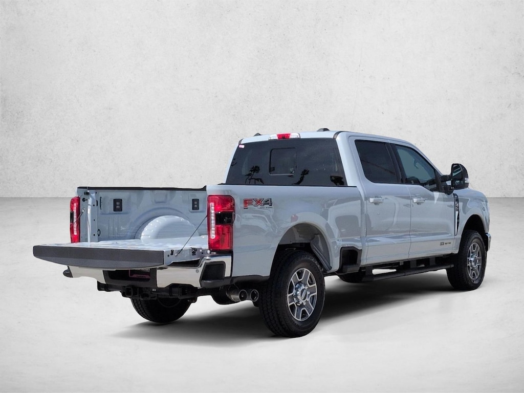 New 2026 Ford F-250 LARIAT Truck Crew Cab