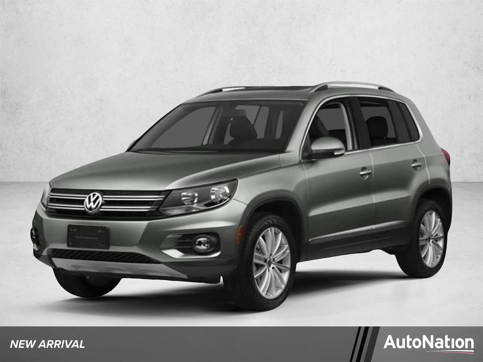 2017 Volkswagen Tiguan 2.0T S's photo