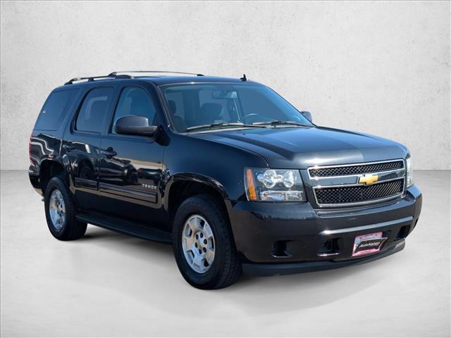 2013 Chevrolet Tahoe LS photo 3