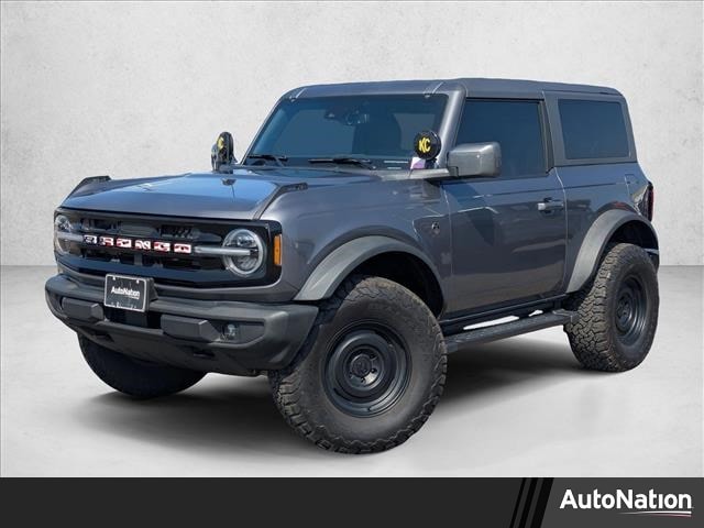 2022 Ford Bronco 2-Door Outer Banks's photo