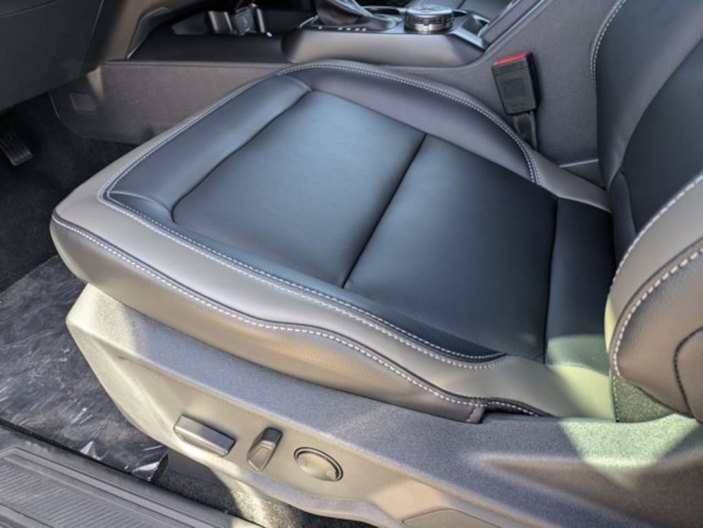 New 2025 Ford Bronco Outer Banks SUV