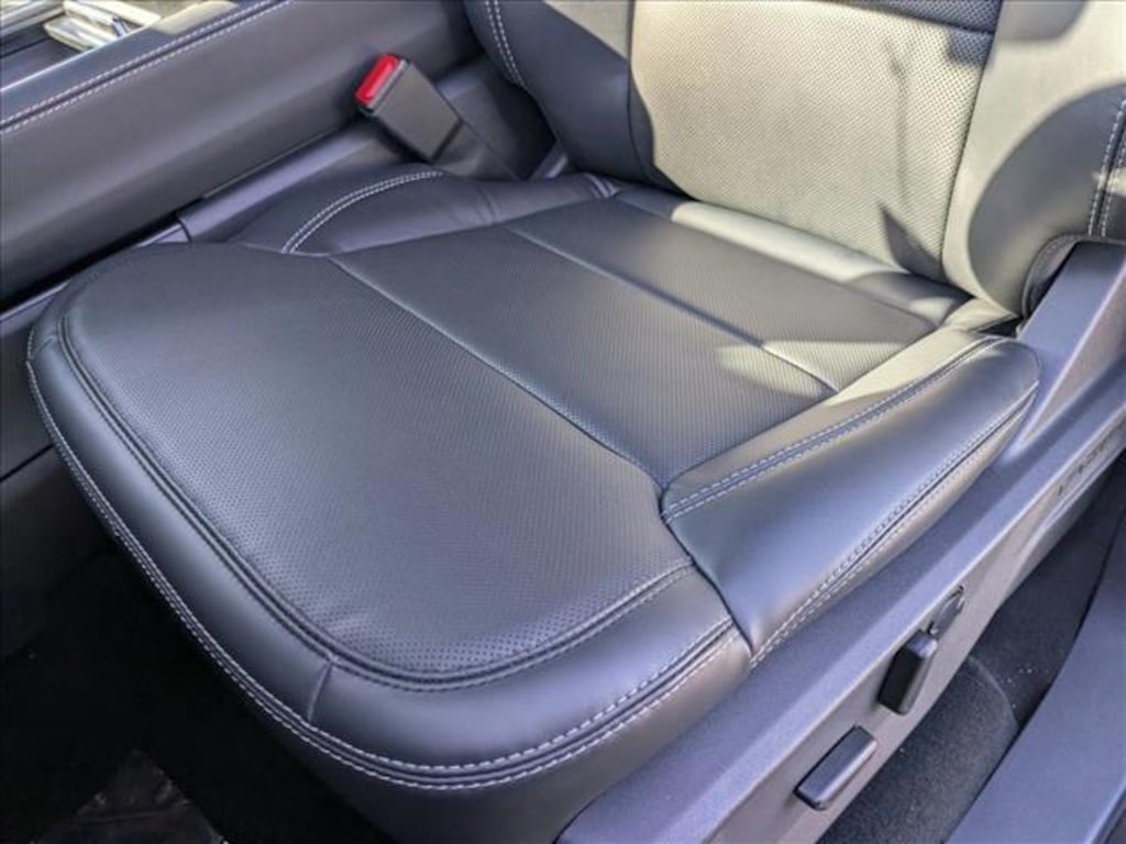 New 2025 Ford Expedition Platinum SUV