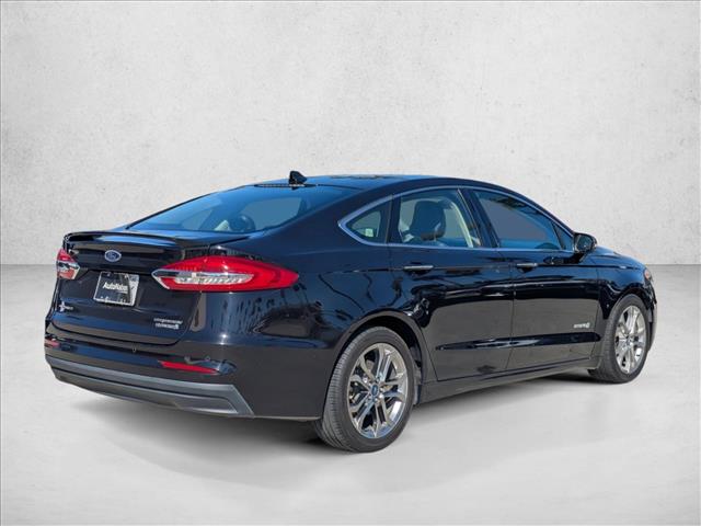 2019 Ford Fusion Hybrid Titanium photo 4