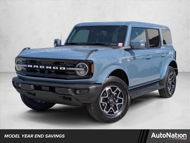 2025 Ford Bronco 4-Door Outer Banks's photo