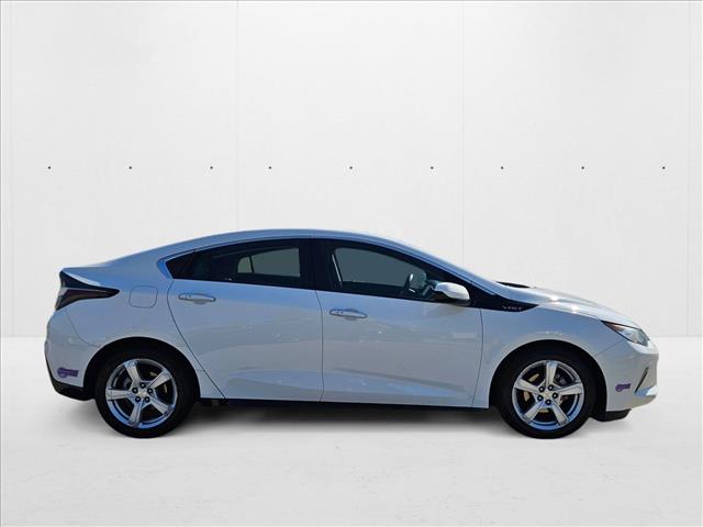 2019 Chevrolet Volt LT photo 4