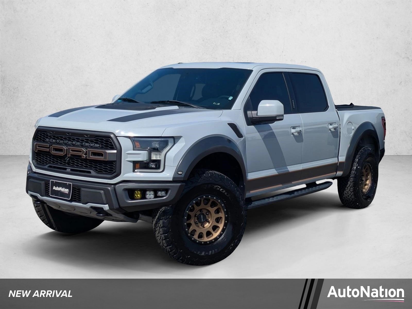 2017 Ford F-150 Raptor 4x4 SuperCrew 5-1/2 Box's photo