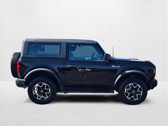 2023 Ford Bronco Base photo 4