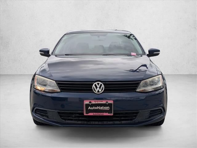 Used 2011 Volkswagen Jetta SE with VIN 3VWDZ7AJ8BM322390 for sale in Tustin, CA