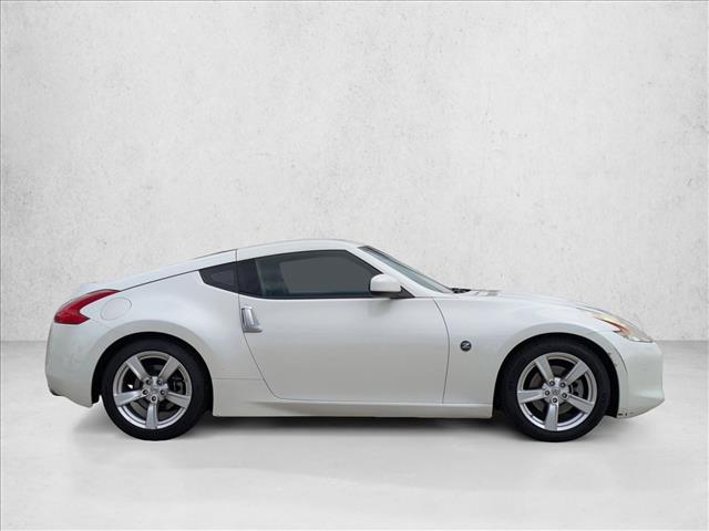 2011 Nissan 370Z photo 4