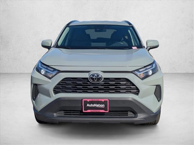 2023 Toyota RAV4 XLE photo 2