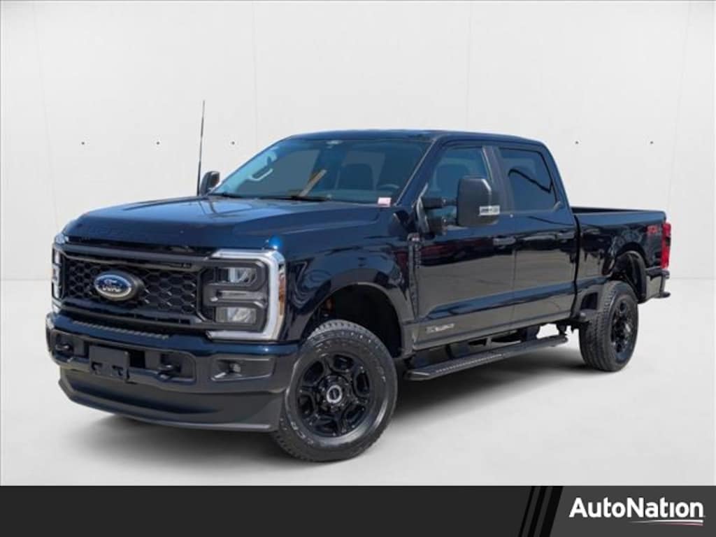New 2025 Ford F-250 XL Truck Crew Cab