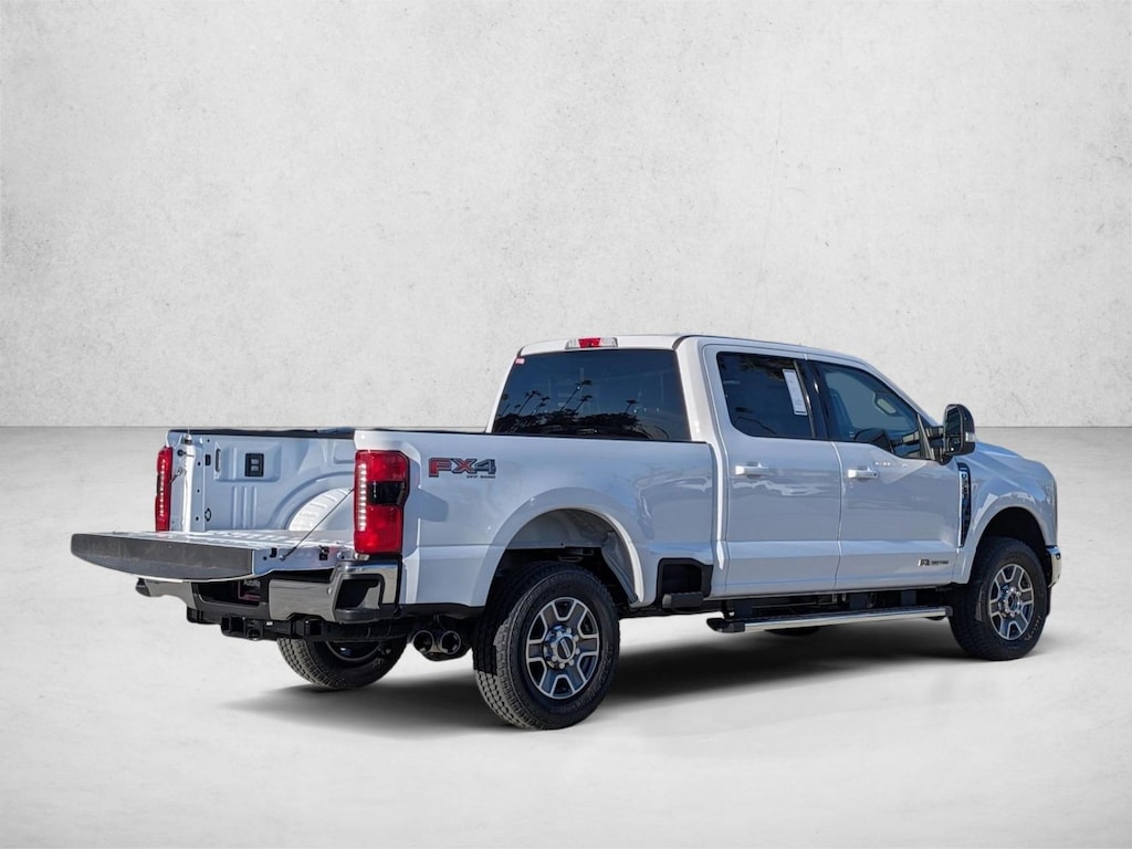 New 2026 Ford F-250 LARIAT Truck Crew Cab