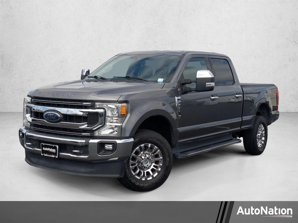 Used 2022 Ford F-250 XLT Truck Crew Cab
