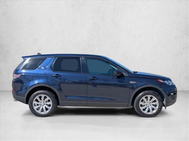 2016 Land Rover Discovery Sport SE photo 4