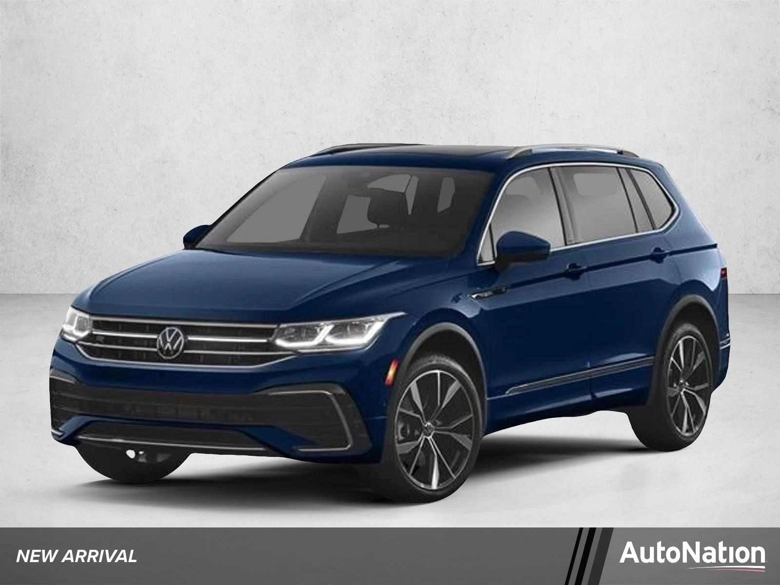 2022 Volkswagen Tiguan 2.0T SE's photo