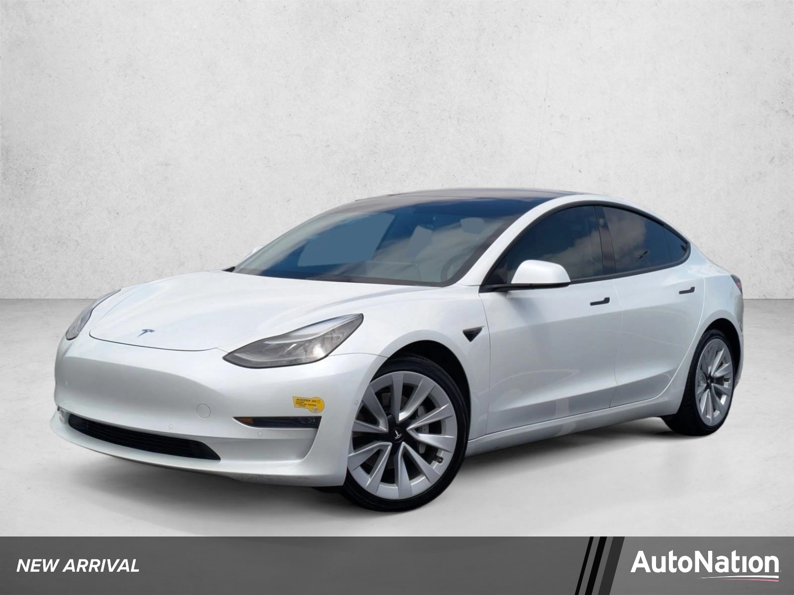 2022 Tesla Model 3 Long Range Dual Motor All-Wheel Drive's photo