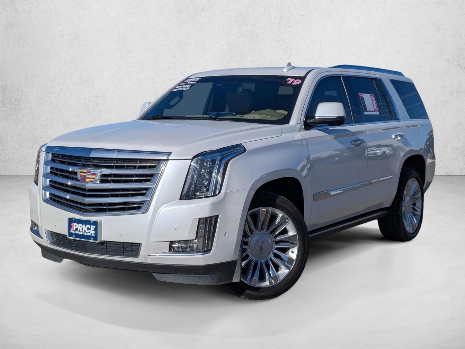 2019 Cadillac Escalade Platinum's photo