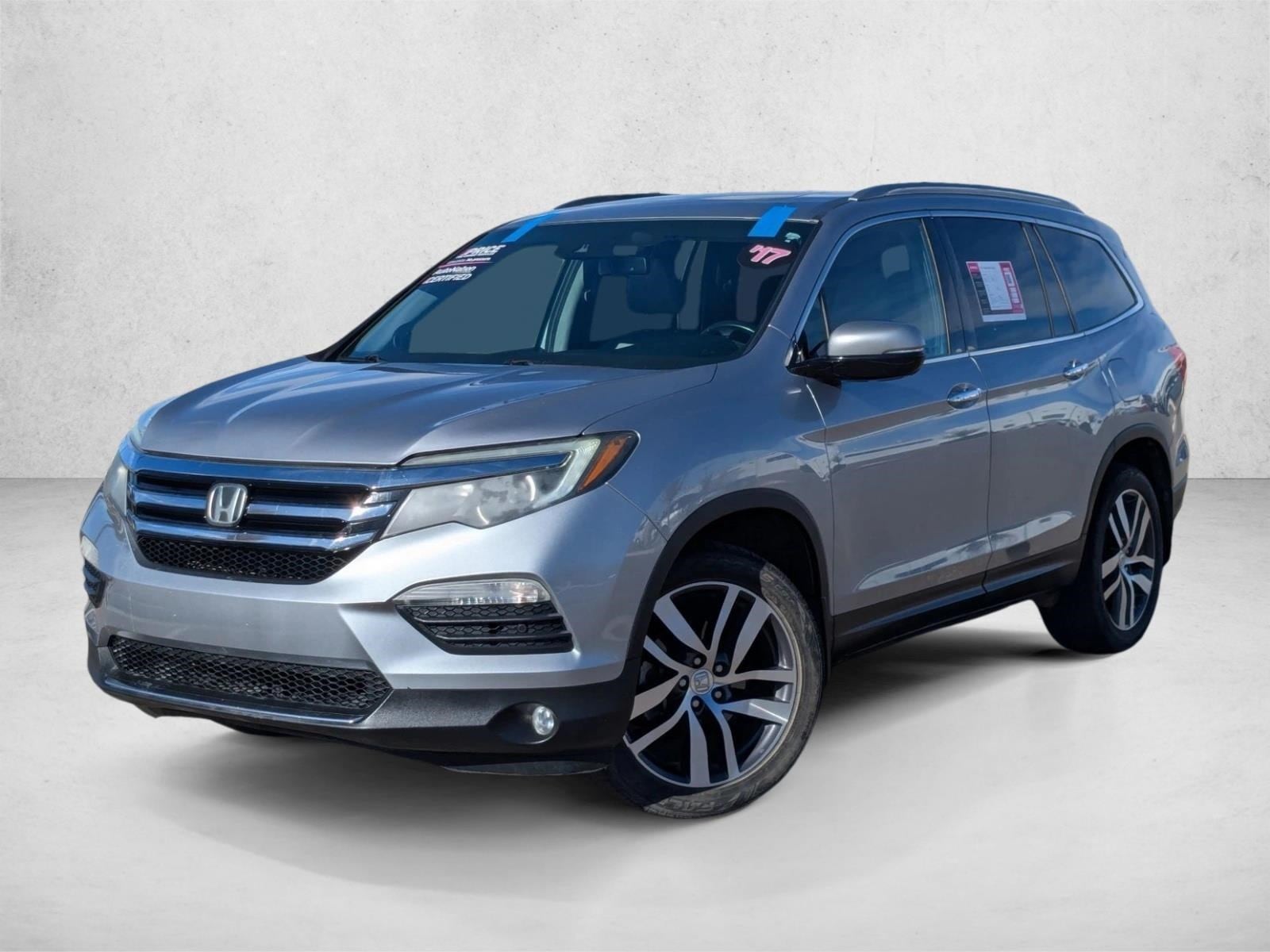 2017 Honda Pilot Touring's photo