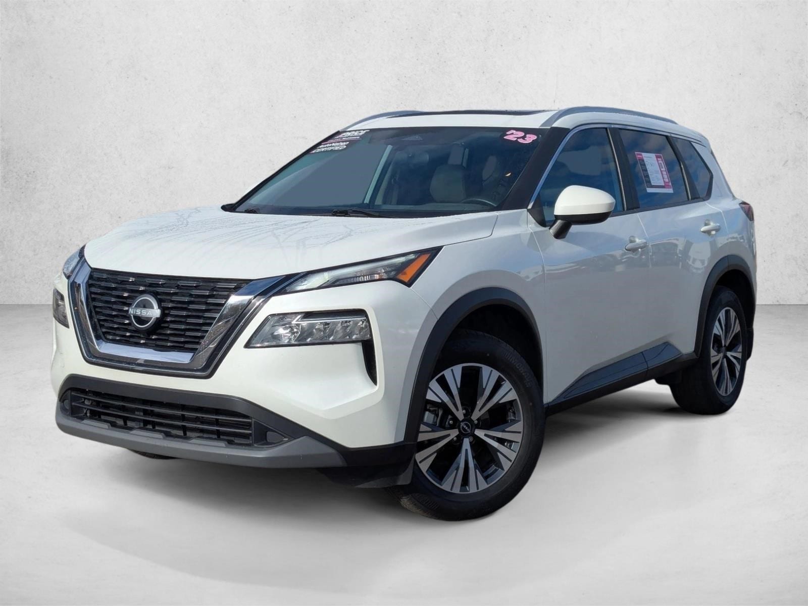 2023 Nissan Rogue SV's photo