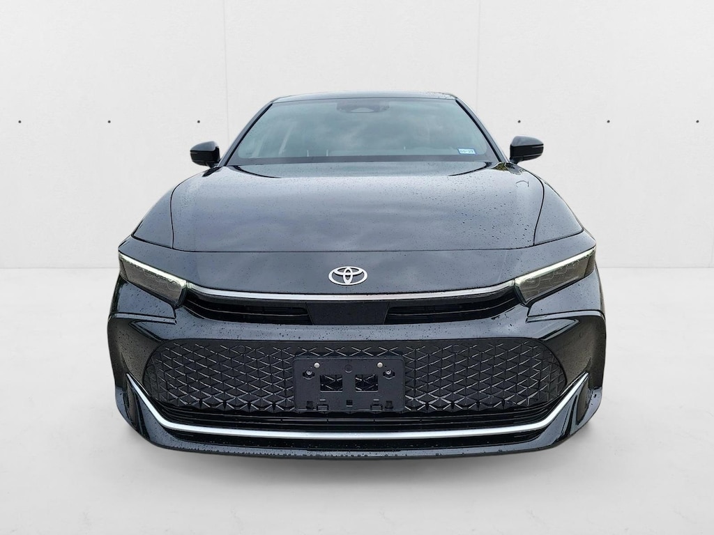 2025 Toyota Crown photo 2