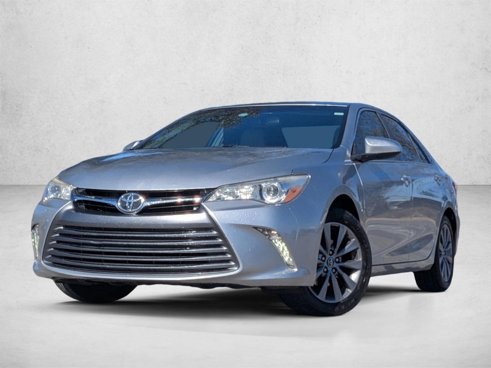 2016 Toyota Camry XLE