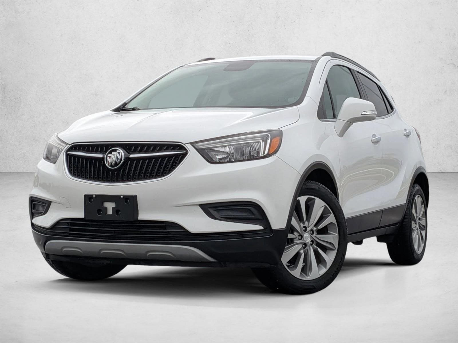 2018 Buick Encore Preferred's photo
