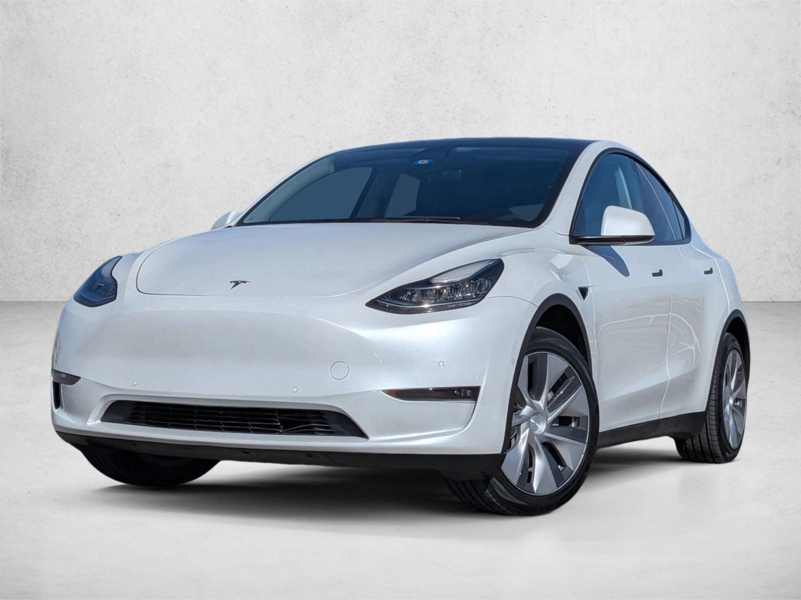 2021 Tesla Model Y Long Range's photo