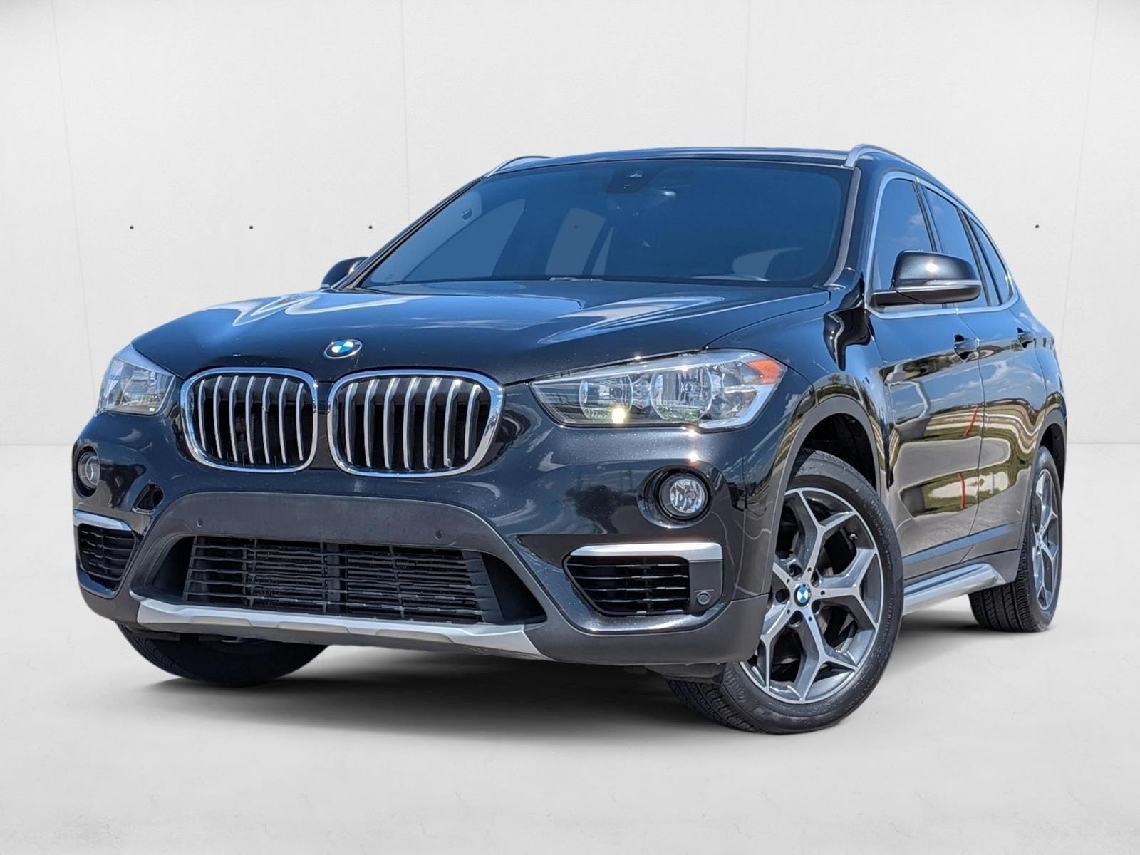 2019 BMW X1 28i