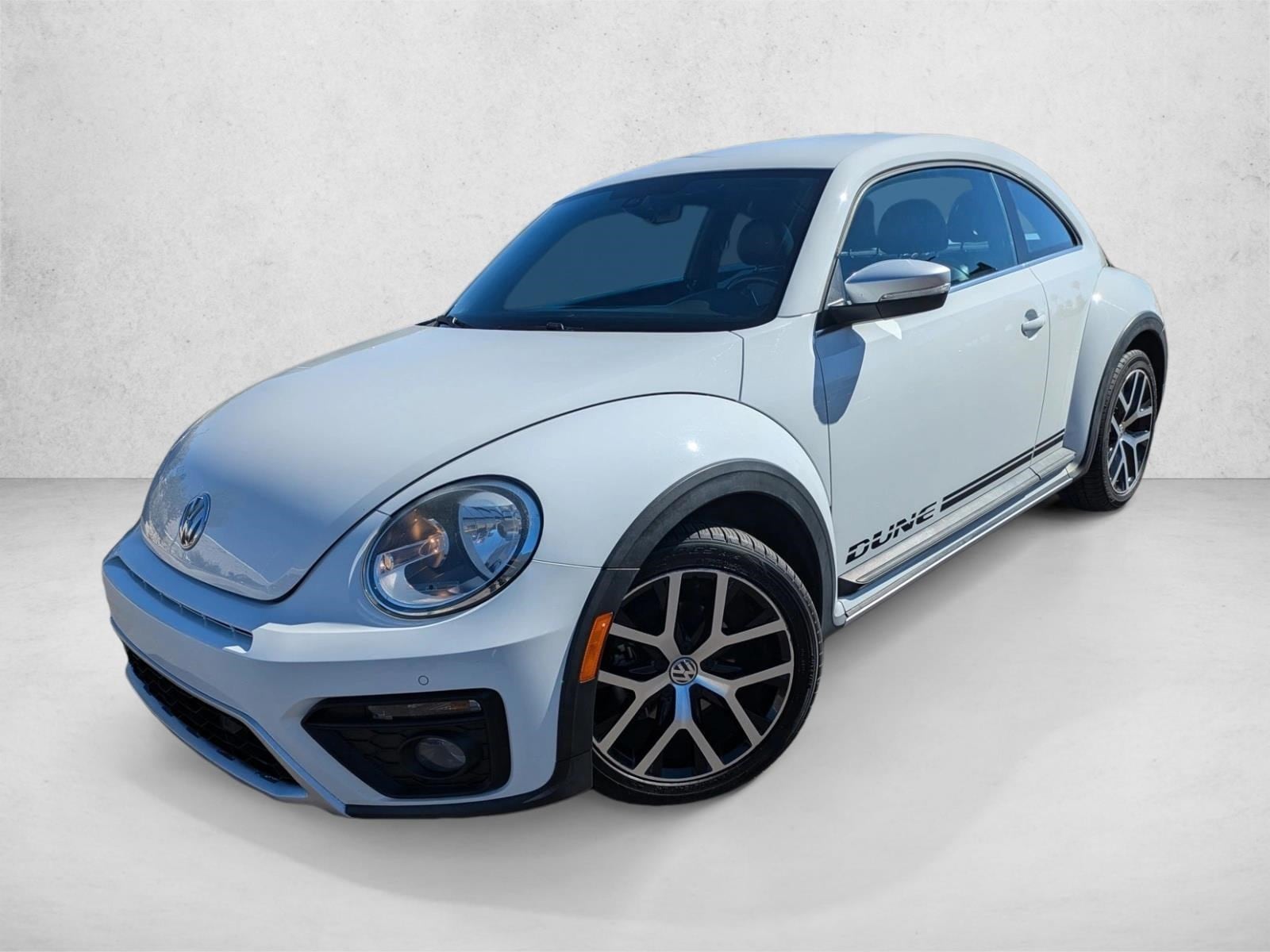 2017 Volkswagen Beetle Dune's photo