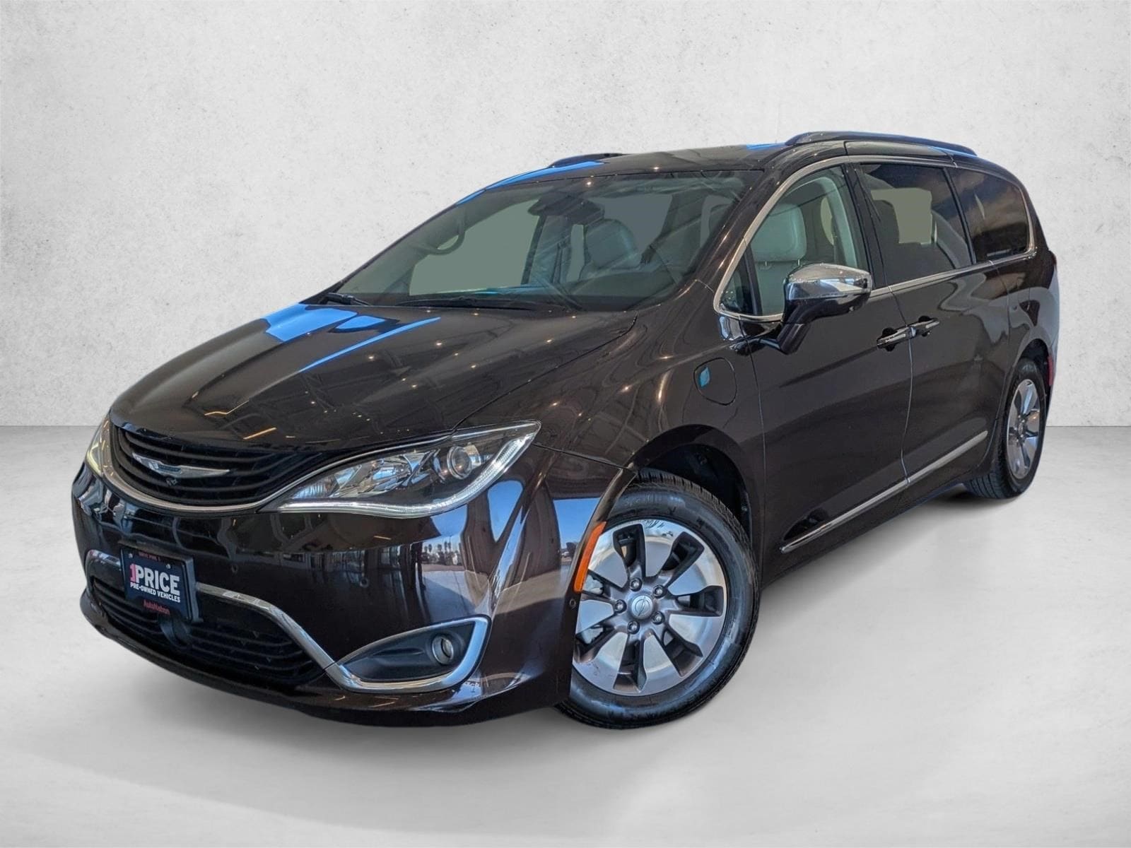 2017 Chrysler Pacifica Hybrid Platinum