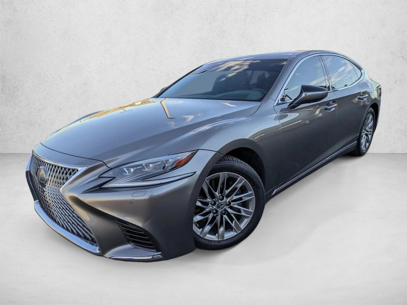 2018 Lexus LS Base's photo