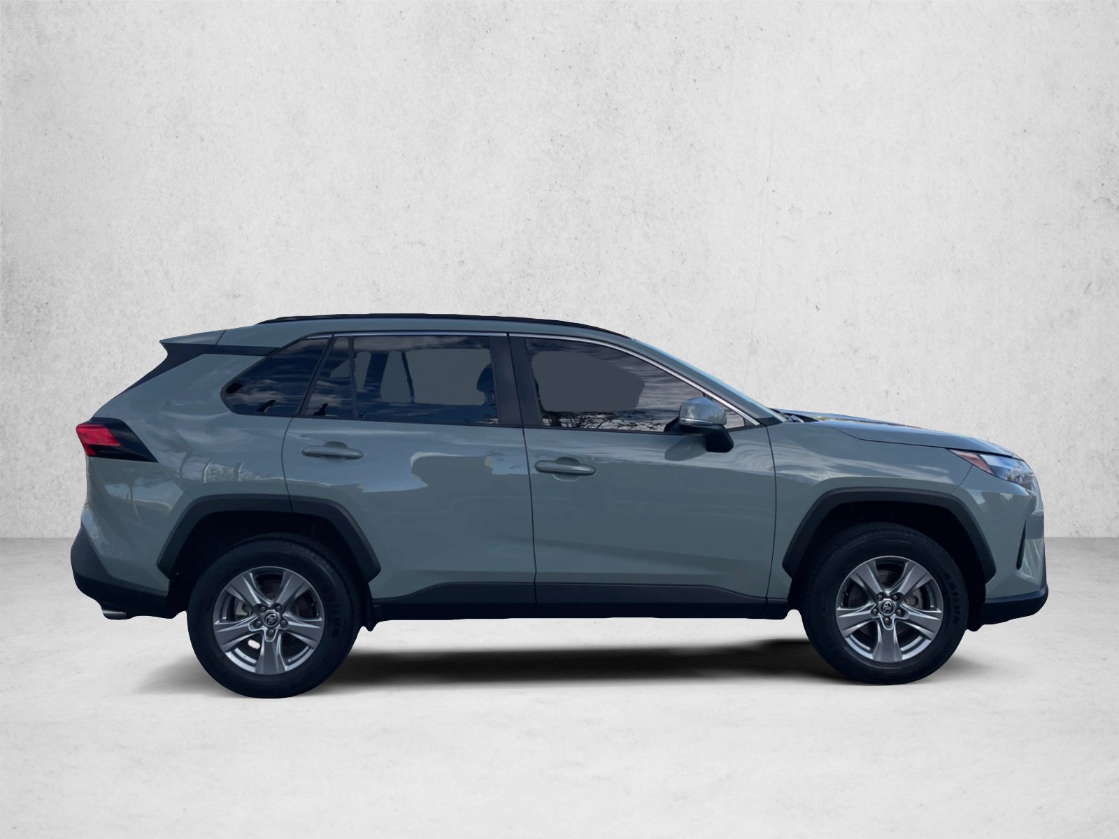 Used 2022 Toyota RAV4 XLE SUV