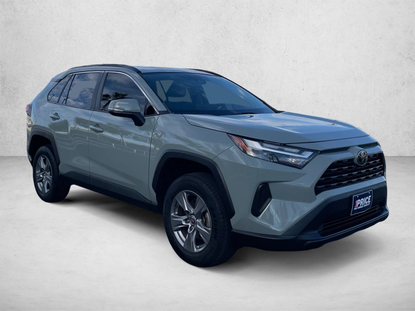 Used 2022 Toyota RAV4 XLE SUV