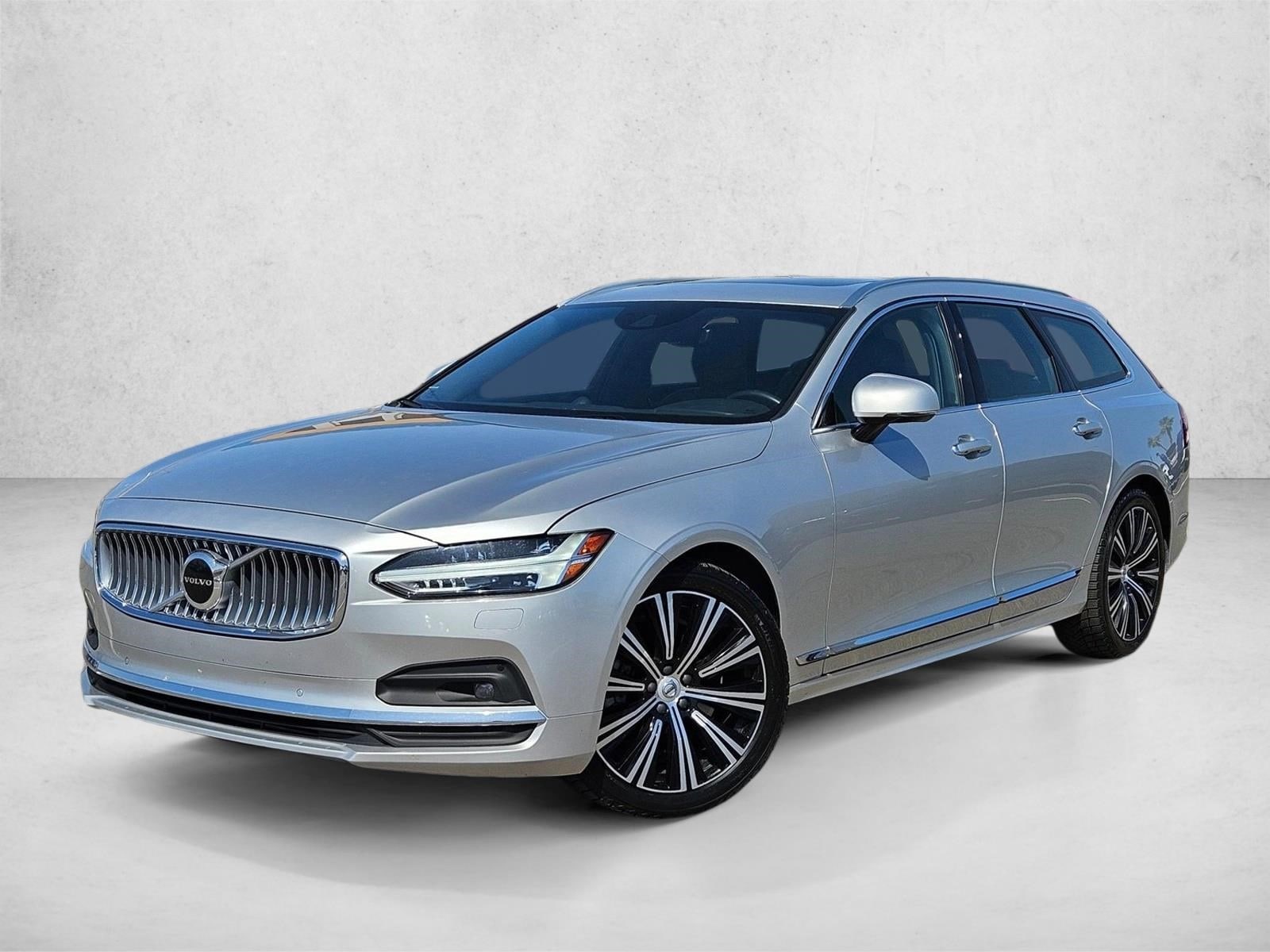 2021 Volvo V90 Inscription's photo