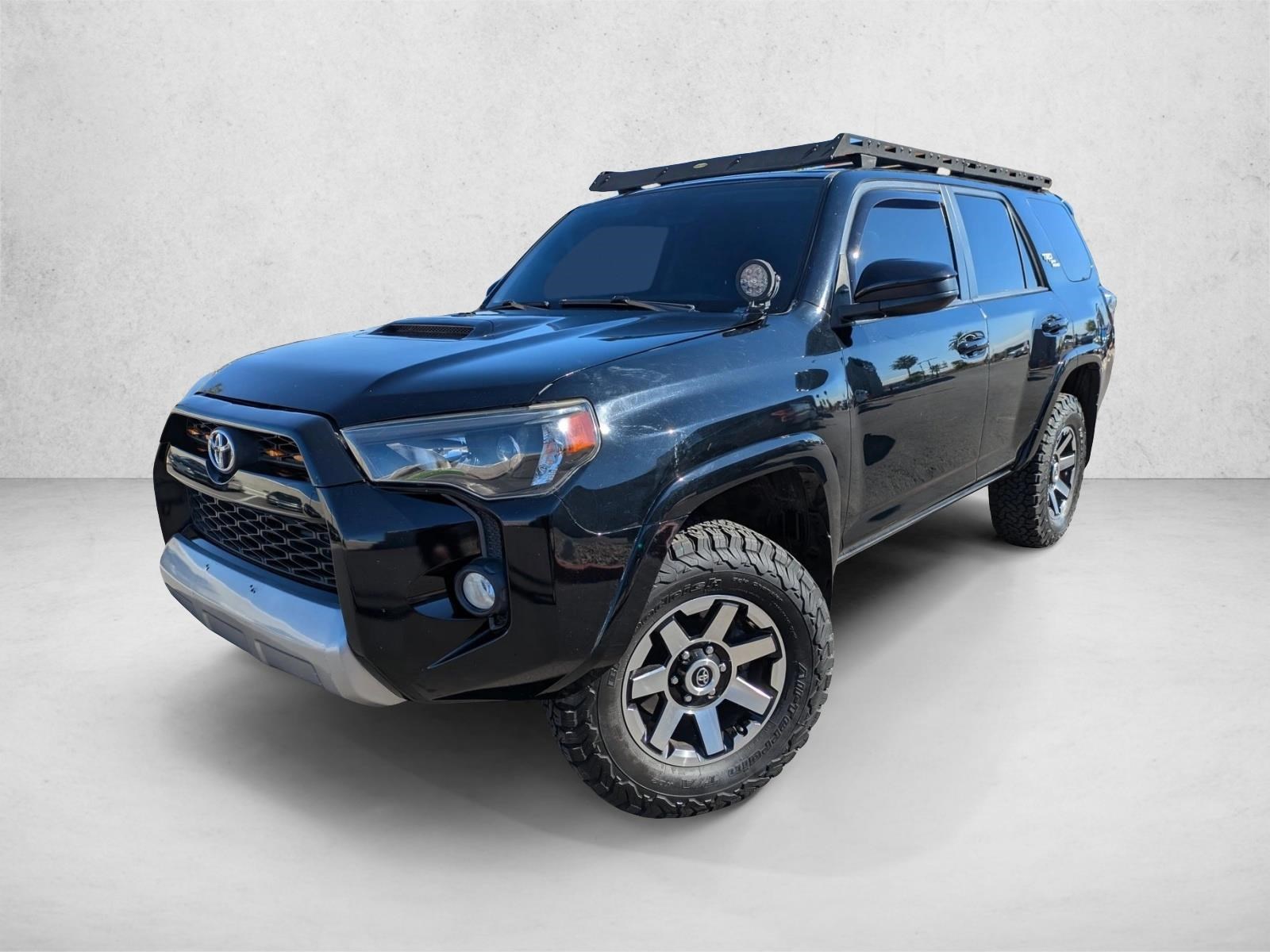 2018 Toyota 4Runner Off-Road's photo