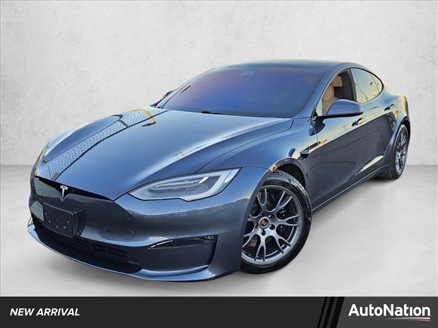 2022 Tesla Model S Base's photo