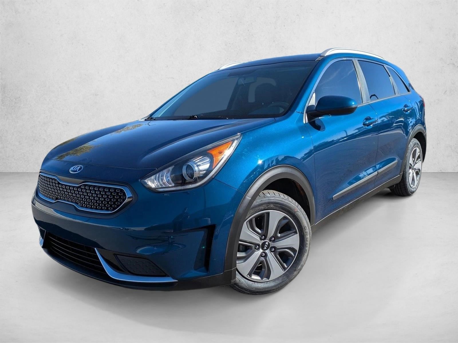 2019 Kia Niro LX's photo