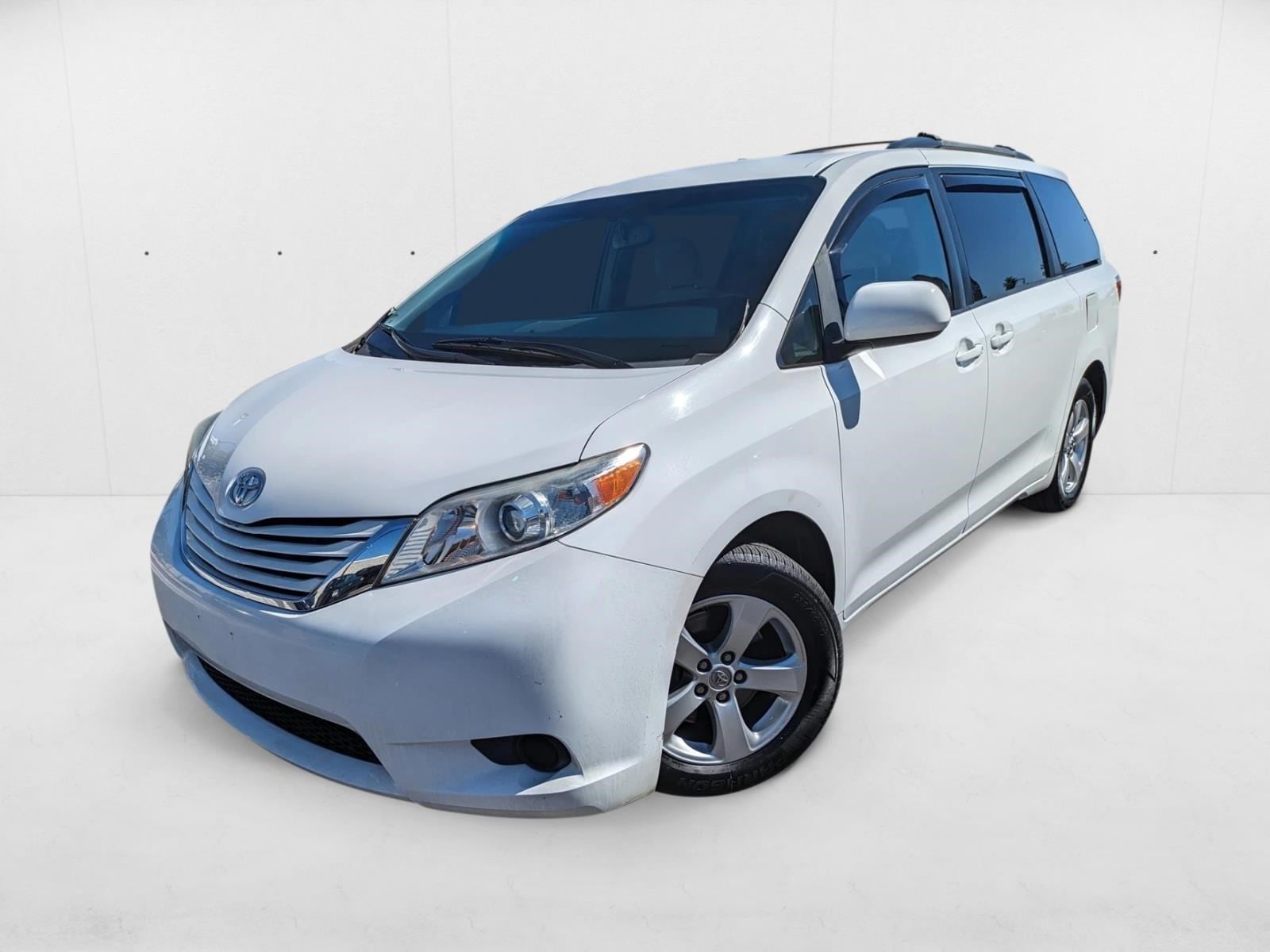 2017 Toyota Sienna LE
