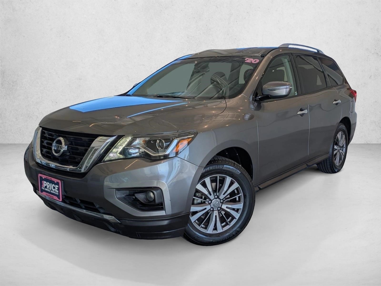 2020 Nissan Pathfinder SV