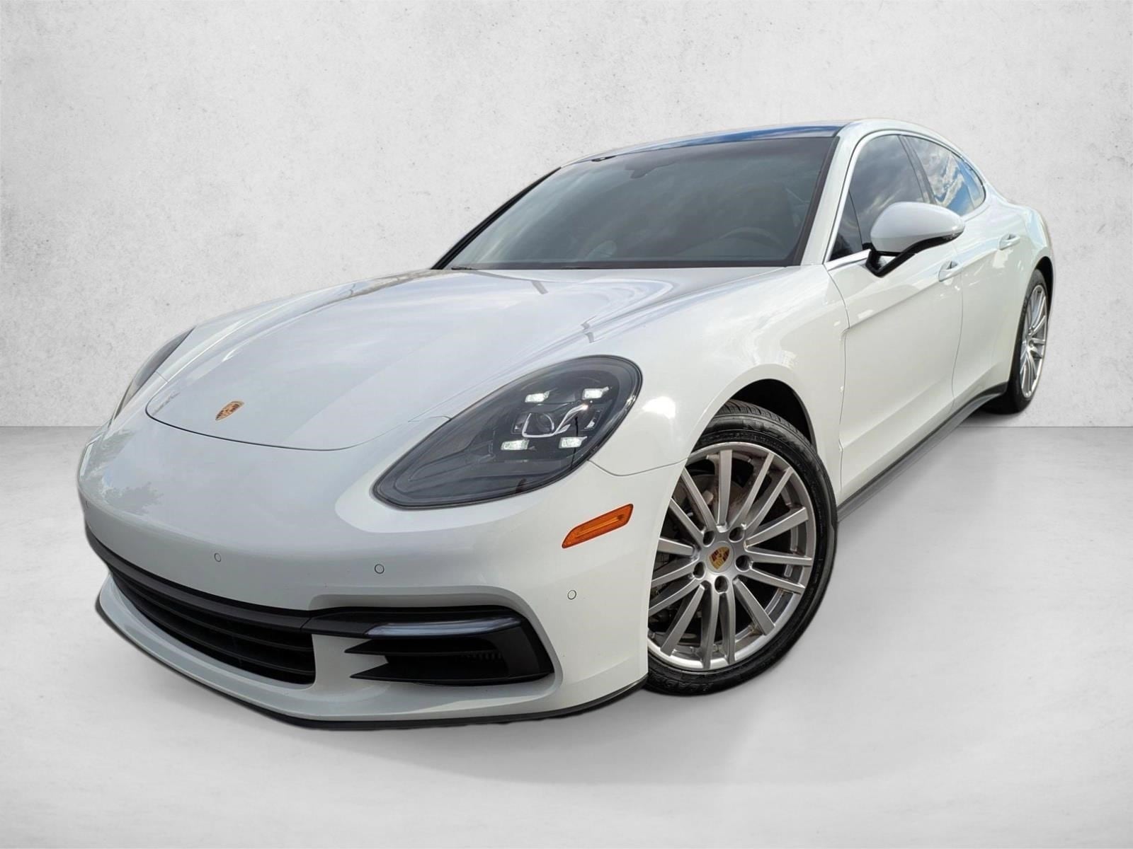 2018 Porsche Panamera S