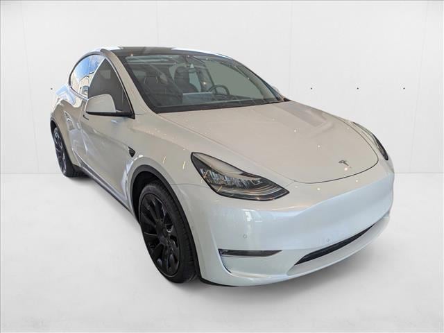 2022 Tesla Model Y Long Range photo 3