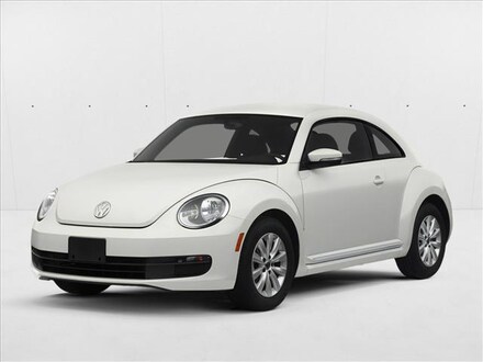 2013 Volkswagen Beetle 2.5L Entry w/PZEV Hatchback