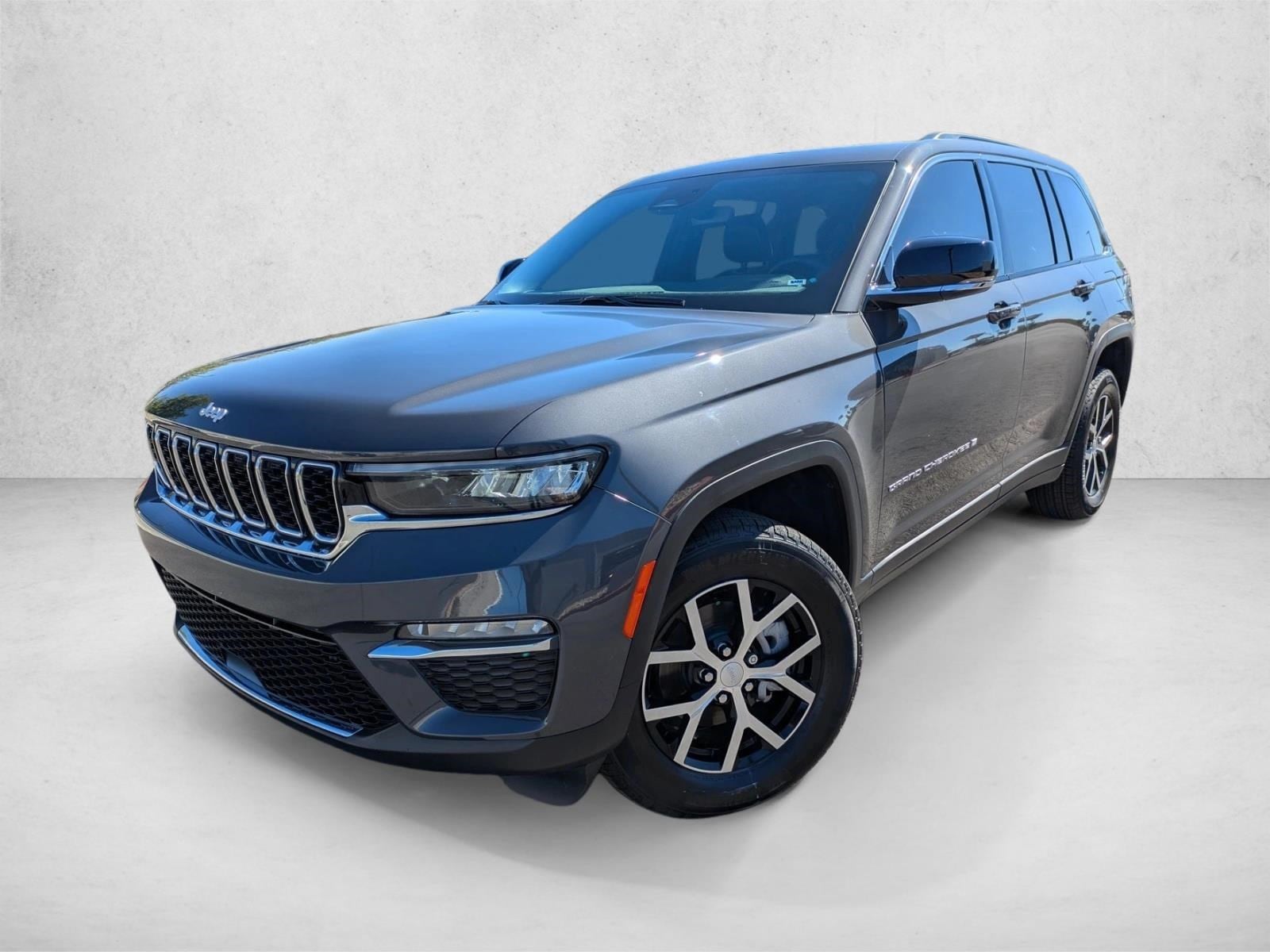 2024 Jeep Grand Cherokee Limited's photo