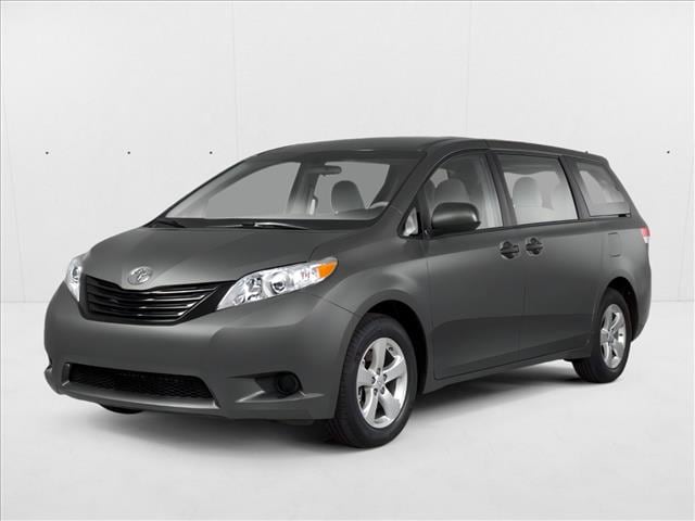 2011 Toyota Sienna XLE's photo
