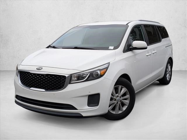 2017 Kia Sedona LX's photo