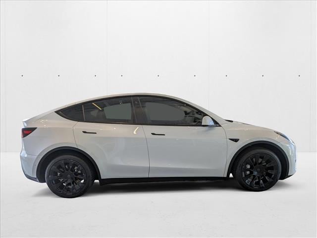 2022 Tesla Model Y Long Range photo 4