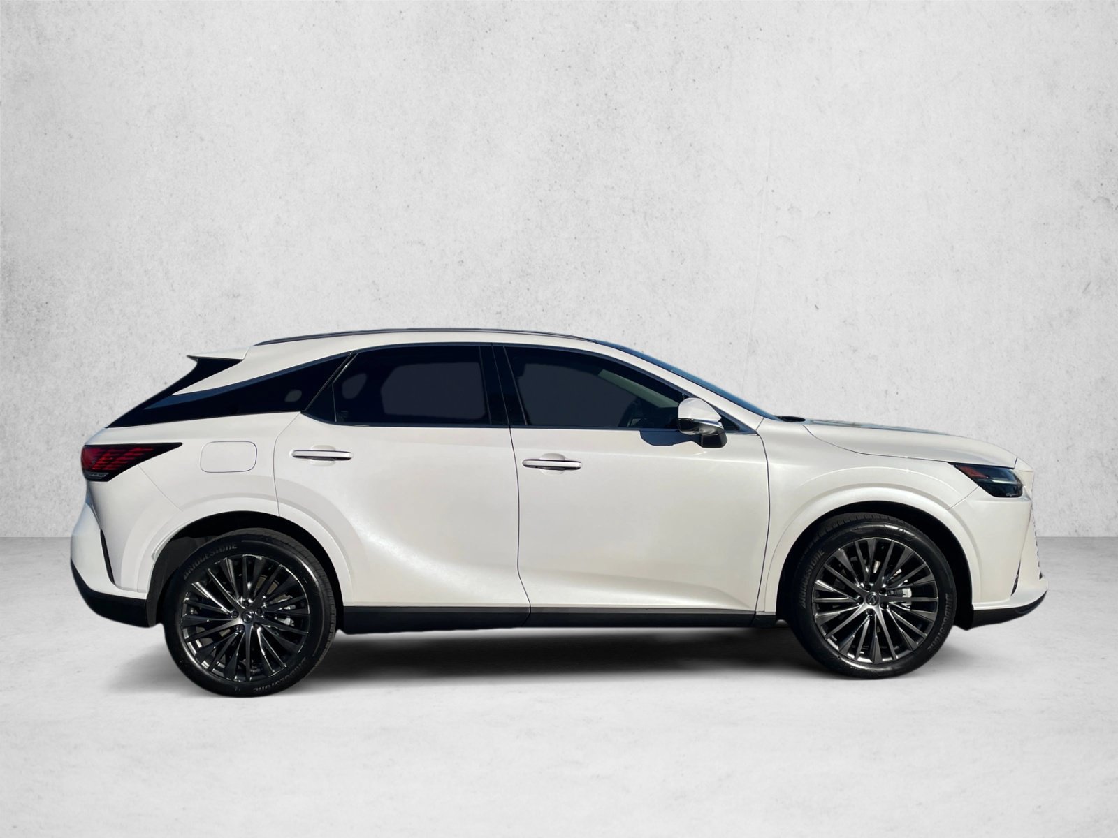 Used 2024 Lexus RX 450h+ Luxury SUV