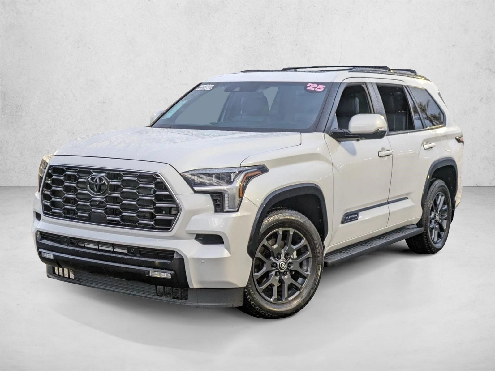 2025 Toyota Sequoia Platinum's photo